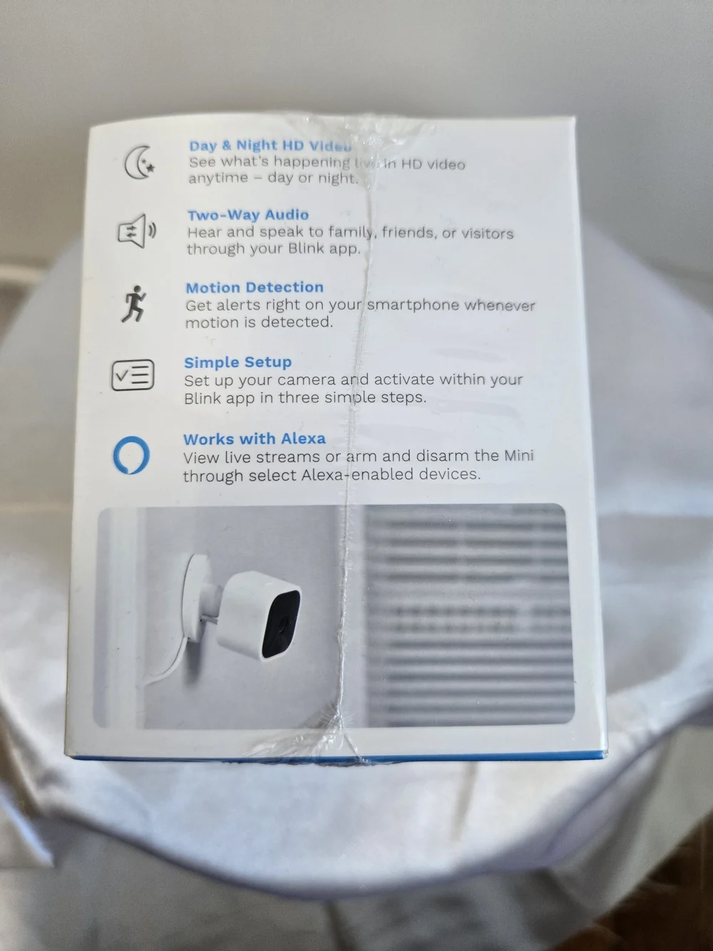 Blink Mini Indoor Plug-In HD Smart Security Camera - White